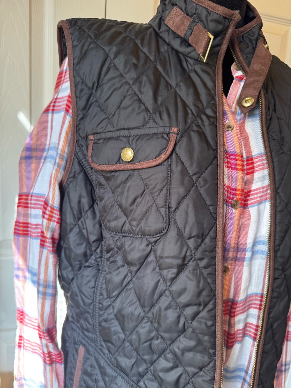 Banana Republic Black Quilted Vest with Brown Trim - Picture 2 of 6